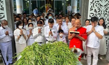 “พ่อเลี้ยงหล้า”ร่วม “มูลนิธิอาจารย์วารินทร์ บัววิรัตน์เลิศ”จัดพิธีทำบุญมหากุศล ครั้งที่ 21