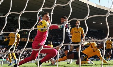 ไก่ซึม!พลาดบุกพ่ายหมาป่าท้ายเกม 1-2 ศึกพรีเมียร์ ลีก อังกฤษ