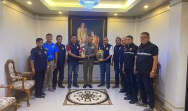 กำนันตบเท้าแสดงความยินดีกับ “พล.ต.ต.สัมฤทธิ์ เอมกมล”ผบก.ตาก  คนใหม่