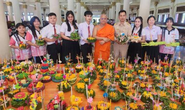 ชื่นชม!กลุ่มนศ.สาวเทคนิคพิจิตทำกระทงขายรายได้ถวายวัด