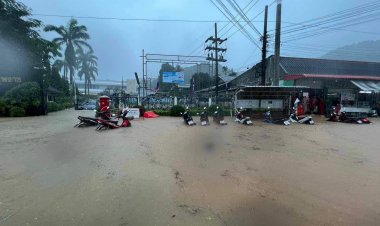 สายบุรีระทมจมบาดาล จยย.นับสิบคันท่วมครึ่งคันย้ายไม่ทัน