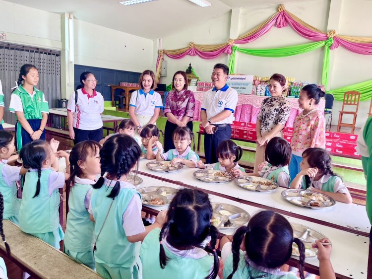 คังเซน-เคนโก ผนึกมูลนิธิอำพันธ์ยุทธ์ ร่วม “แบ่งปันความสุขสู่สังคม”