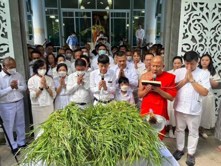 “พ่อเลี้ยงหล้า”ร่วม “มูลนิธิอาจารย์วารินทร์ บัววิรัตน์เลิศ”จัดพิธีทำบุญมหากุศล ครั้งที่ 21