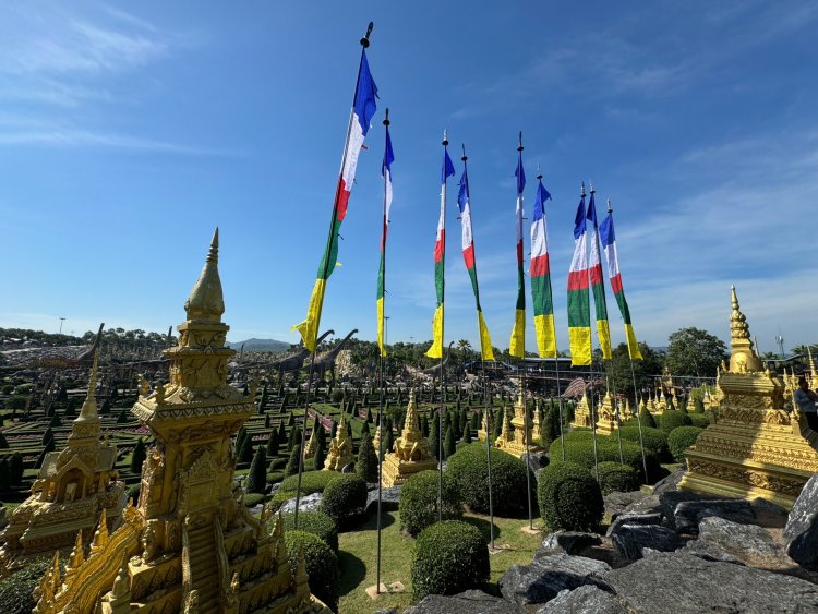 สวนนงนุชพัทยาเปลี่ยนธงมนตราเทพีแห่งความโชคดีรับนทท.ไฮชี่ชั่น