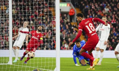 'หงส์แดง'เปิดรังไล่ถล่ม 'ลินซ์'ซิวแชมป์กลุ่มยูโรป้า ลีก