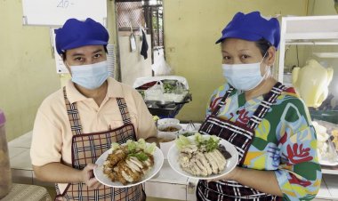 ใครหิวโหดต้องไม่พลาด!ข้าวมันไก่ไซค์ยักษ์จานละ 100 บาท อิ่มแบบจุกๆ น้ำซุปไม่อั้น