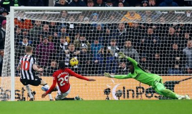 'ผีแดง'หมดสภาพบุกพ่าย 'สาลิกาดง'หล่นที่ 7 พรีเมียร์ ลีก