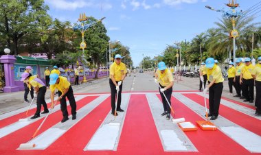 ผู้ว่าฯชลบุรีนำจิตอาสาพัฒนาปรับปรุงภูมิทัศน์ถวายในหลวง ร.9