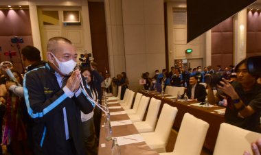 'เฉลิมชัย'ผงาดนั่งหัวหน้าปชป.คนที่ 9 หลังคู่แข่งขาดคุณสมบัติ