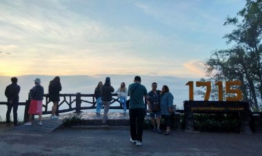 น่านเปิดฤดูกาลท่องเที่ยวอุทยานแห่งชาติ 7 แห่ง  ท้าพิชิตจุ 1715 ดอยภูคา