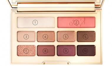 อาร์ทิสทรี ชวนมาเติมสีสันด้วย “อาร์ทิสทรี ออน เดอะ โกลว์ พาเลท”ครีเอทลุกสวยครบจบในพาเลทเดียว