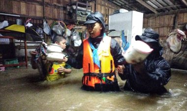 ระแงะอ่วมท่วมฉับพลันเร่งช่วยเหลือผู้ประสบภัย