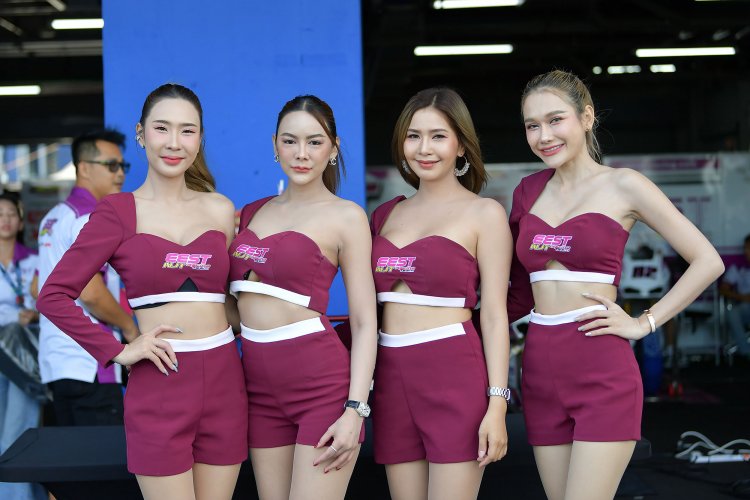 ส่องสาวงามขอบสนาม 'Asia Road Racing'หน้าเก๋ เอเชียนลุค