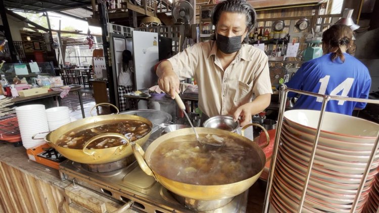 ร้านดังขอนแก่นปลื้มข้าวผัดกะเพราคว้าอันดับ 3 เมนูดีที่สุดในโลก