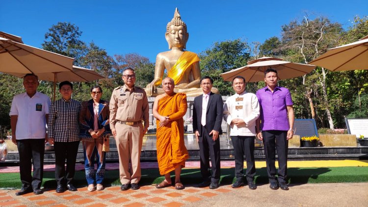 พ่อเมืองอำนาจเจริญคนใหม่ป้ายแดงเดินสายกราบสักการะสิ่งศักดิ์สิทธิ์คู่บ้านคู่เมือง