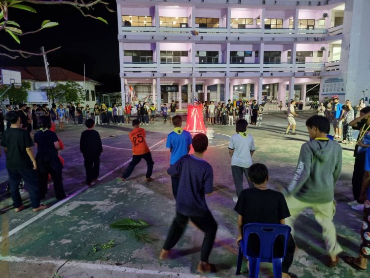 น้ำตานอง-ขอพรปีใหม่ครู-ขุมนุมรอบกองไฟลูกเสือ(ช่อสะอาด)-เนตรนารี สามัญรุ่นใหญ่