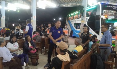 กันทรลักษ์เสริมรถโดยสารบริการปชช.กลับกรุงไม่ให้ตกค้าง