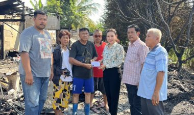 “สส.กระแต” เพชรบุรี เขต 1 รุดมอบเงินช่วยเหลือชาวบ้านผู้ประสบภัยไฟไหม้