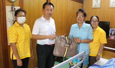 คนขอนแก่นเป็นปลื้มรัฐมอบสิทธิ์บัตรทองใช้บริการได้ทุกโรงพยาบาลทั่วประเทศ