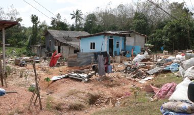 ชาวบ้านบละแต อุทยานซีโป เล่าทั้งน้ำตา น้ำซัดบ้านพังไปกับตา ไม่เหลืออะไร วอนรัฐช่วยเหลือ