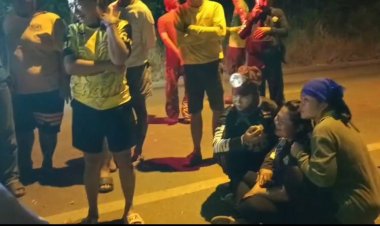 สุดเศร้า!พี่สาวคนโตขับรถพ่วงข้างพาน้อง 4 คนไปตลาดพุ่งชนเสาไฟดับ