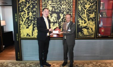 ผู้ช่วยเลขานุการประธานรัฐสภา มอบเงินช่วยเหลือผู้ประสบอุทกภัยทางภาคใต้