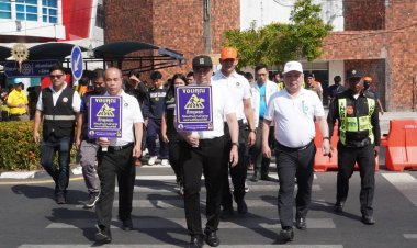 รณรงค์ต่อเนื่อง!พ่อเมืองศรีสะเกษเปิดกิจกรรมวันปลอดภัยบนท้องถนน