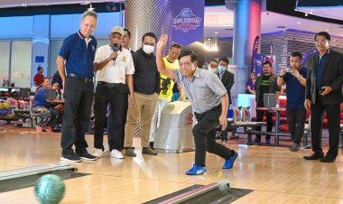 ช่างภาพสื่อมวลชนสายการเมือง รวมตัวจัดโบว์ลิ่งหาทุนการศึกษาช่วยเหลือลูก-หลาน สมาชิกและเด็กนักเรียนในถิ่นทุรกันดารต่อเนื่องเป็นปี ที่ 14