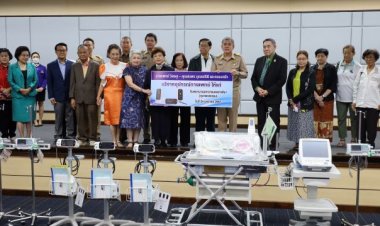 แพทย์ไทยในอเมริกามอบครุภัณฑ์ทางการแพทย์แก่รพ.มหาราชนครราชสีมา