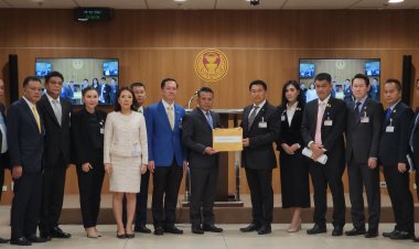 รทสช.หนุนใช้เวทีสภาฯออกกฎหมายสร้างความสามัคคีในประเทศ