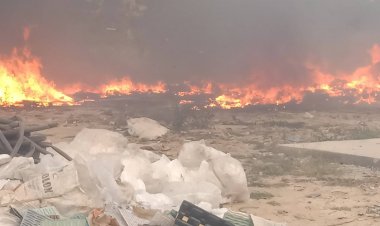 ลมกรรโชกแรง!ไฟไหม้บ่อทิ้งขยะเทศบาลตำบลกรอกสมบูรณ์หวั่นค่า PM2.5 พุ่ง