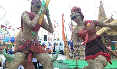 อลังการทำบุญสร้างปราสาทรวงข้าว บุญกุ้มข้าวใหญ่ สืบสานประเพณีอีสานบ้านเฮา