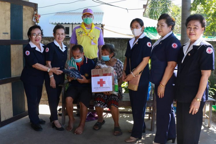 ผู้ว่าฯอำนาจเจริญนำทีมส่งมอบความสุขผู้สูงอายุ-ผู้ป่วยติดเตียง