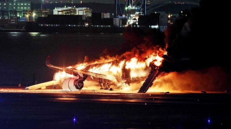 ญี่ปุ่นสยองซ้ำปีใหม่ เครื่องบินชนกันไฟยางสด 5 ศพ 379 ชีวิตรอดระทึก