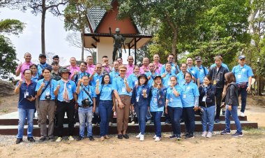 ผบ.กกล.สุรนารี นำทัพนักข่าว5จังหวัดอีสานใต้พบปะกัมพูชาที่ชายแดนพระวิหาร