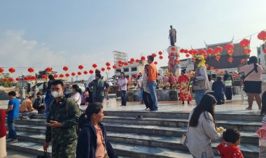 ตรุษจีนเศรษฐกิจโคราชเงินสะพัด นทท.แห่กราบไหว้ย่าโมเสริมมงคลชีวิต