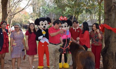 สีสันวาเลนไทน์!สวนสัตว์นครราชสีมา จัดกิจกรรม วิวาห์ตัวกินมดยักษ์