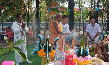 คลื่นศรัทธาแห่บวงสรวงพญานาคสามเศียรหลังคนบนบานทำมาค้าขายดีขึ้น