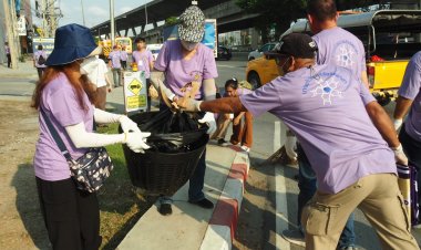 ชาวบางแก้ว รวมพลังจิตอาสาทำความสะอาดถนน ถวายเป็นพระราชกุศล