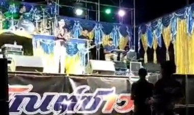 ระทึก!หนุ่มใหญ่โรคหัวใจกำเริบล้มฟุบหน้าเวทีหมอลำโชคดีปั๊มหัวใจได้ทัน