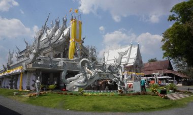 อลังการงานบุญใหญ่นมัสการกราบไหว้หลวงพ่อทองวัดบ้านด่านศรีสะเกษ