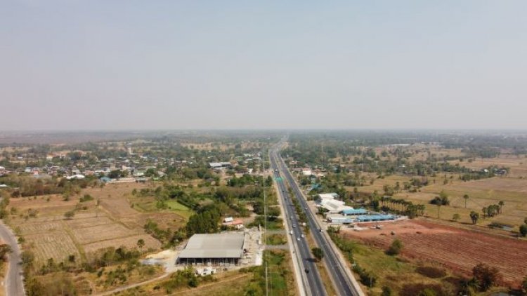 เกษตรกรโคราชเผาพื้นที่นาต่อเนื่อง ทำค่าฝุ่น PM 2.5 พุ่งสูงเกินมาตฐาน