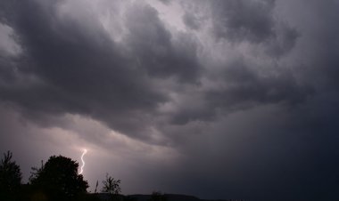 เตือน 19-20 มี.ค. หลายจังหวัดรับมือ "พายุฤดูร้อน"ถล่ม