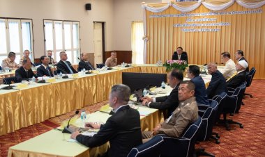 4 ผู้บัญชาการทหารเรือ ประชุมมูลนิธิ พระบรมราชานุสาวรีย์ รัชกาลที่ 5