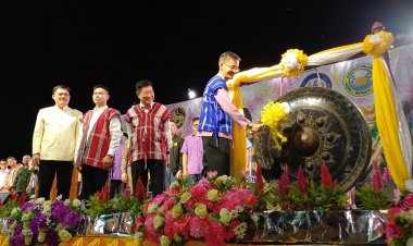 ยิ่งใหญ่งาน "สักการะเจ้าพ่อโมกขละ -กาชาดอำเภอท่าสองยาง ชมของดีเมืองแม่ต้าน"