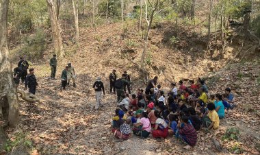 ทะลักชายแดนผู้หนีภัยสงครามเมียนมาหนีตายมาพึ่งใบบุญไทยที่ท่าสองยาง