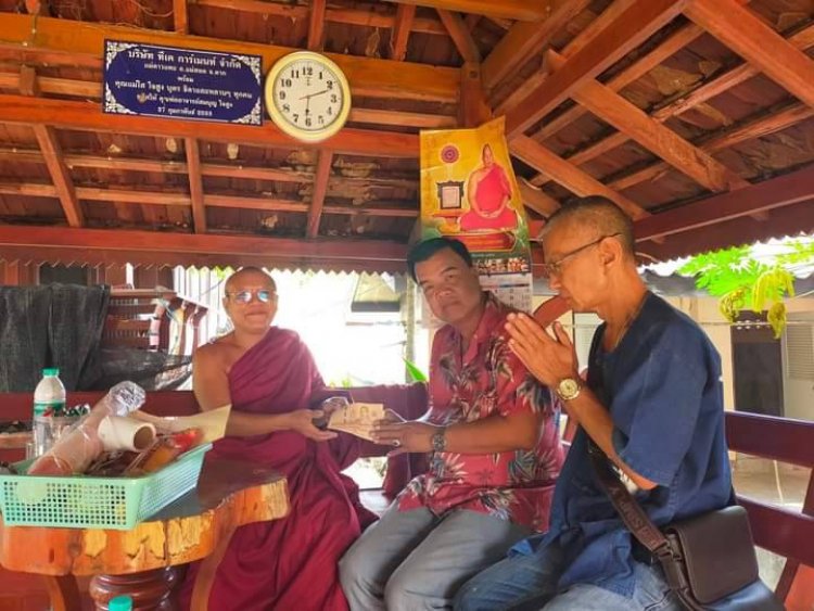 "พระครูวิบูลสุทธิวัฒน์"ร่วมบริจาคเงินสนับสนุนจัดการแข่งขัน "ศึกมวยกู้ภัยการกุศล"