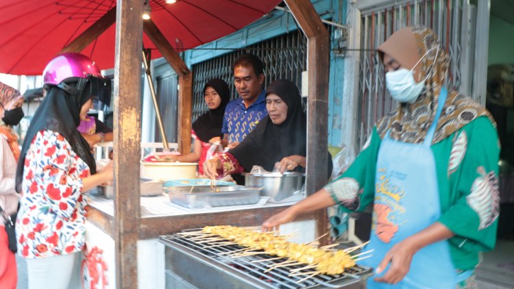 อร่อยช็อค สุดคุ้ม “สะเต๊ะแมะ” 15 บาท ยุค 2024 สืบทอด ความอร่อย 30 ปีคู่นราธิวาส