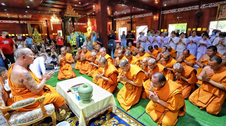 ศิษยานุศิษย์ ร่วมแสดงมุทิตาจิตและฉลองตราตั้งพระอุปัชฌาย์หลวงพ่ออ๊อด วัดสายไหม