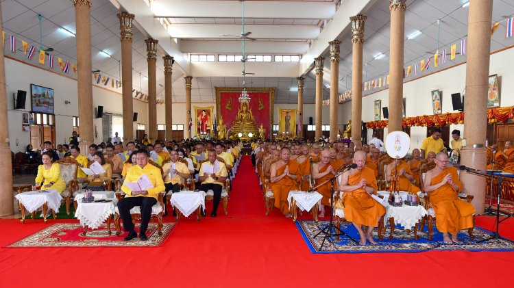 ชลบุรีเจริญพระพุทธมนต์เฉลิมพระเกียรติถวายพระพรชัยมงคลในหลวง